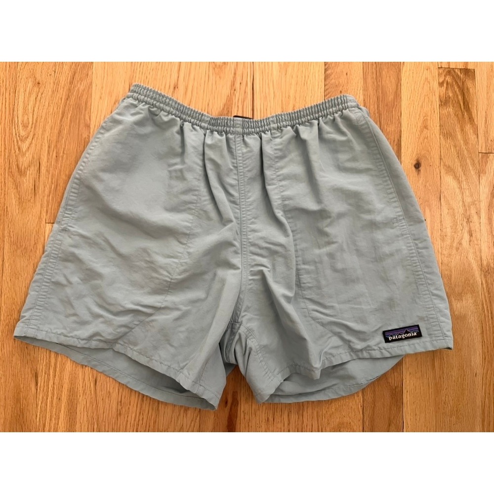 Patagonia Mens Baggies Shorts 5 Inseam Sky Blue Medium M Water Trunks Stained
